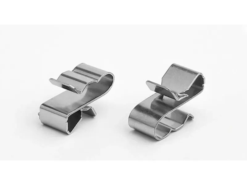 Скоба за соларен кабел